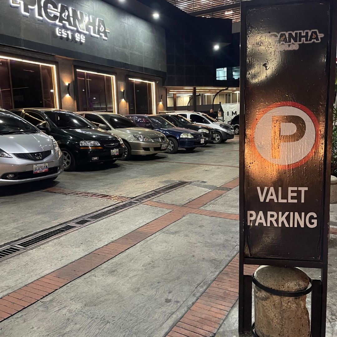 Vale Parking Villa Magna Caracas